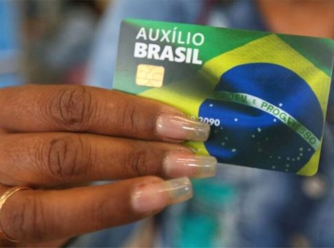 Auxílio Brasil paga hoje primeira parcela de setembro