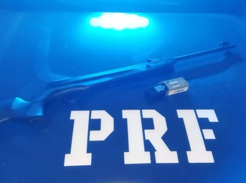 Vídeo: PRF apreende espingarda modificada no Pará