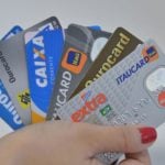 Conquistar um cartão de crédito com limite elevado não é privilégio exclusivo de poucos. Com boas práticas financeiras, é possível alcançar esse benefício.