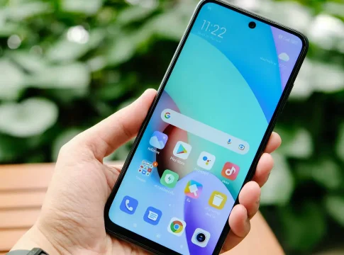 Em 2023, 46,5 mil menos celulares foram roubados ou furtados em todo país em comparação com o ano anterior.