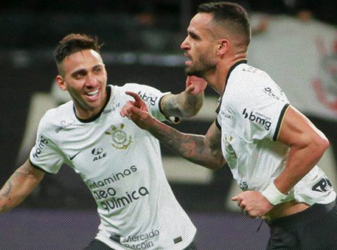 Corinthians
elimina o Fluminense e encara o Mengo na final 