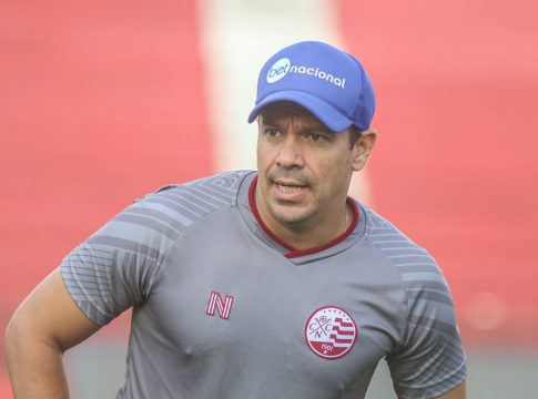 Dado estreia em casa pelo Náutico para fugir da lanterna
