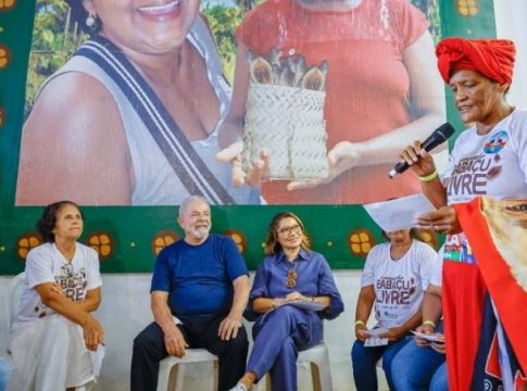 Lula critica machismo e acena a mães e trabalhadoras