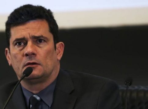 Justiça Eleitoral realiza busca e apreensão na casa de Moro