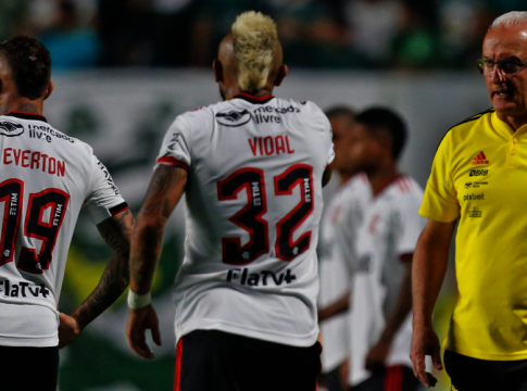 Flamengo esbarra no desgaste e perde fôlego no Brasileirão