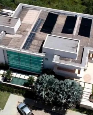 Eduardo Bolsonaro e 5 deputados turbinam auxílio-moradia