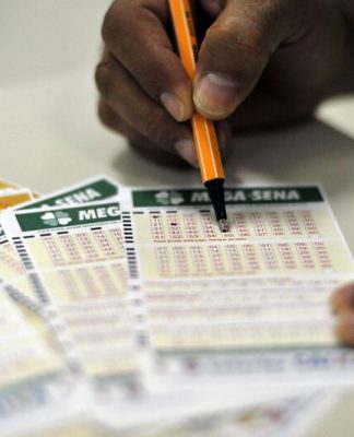 Mega-Sena deve pagar prêmio de R$ 170 milhões hoje