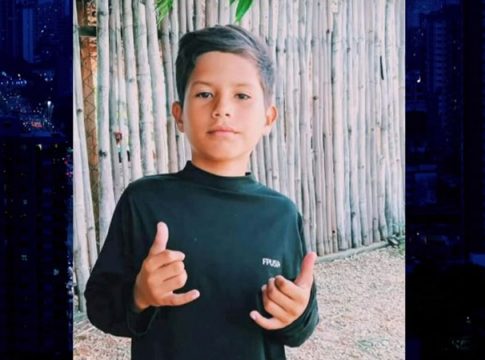 Garoto que morreu após “desafio do desodorante” é sepultado