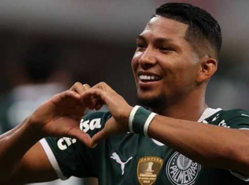 Descubra o que Leila Pereira disse sobre Rony e as recentes propostas de transferência do Palmeiras e Atlético Mineiro.