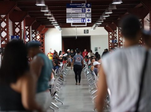 O eleitor deve apresentar o título eleitoral para ter acesso à passagem de forma gratuita. Foto: Pedro Guerreiro/Ag. Pará