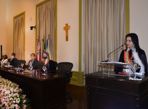 Desa. Célia Pinheiro foi agraciada pelo trabalho desenvolvido à frente do Poder Judiciário do Pará. Foto: TJPA/Divulgação