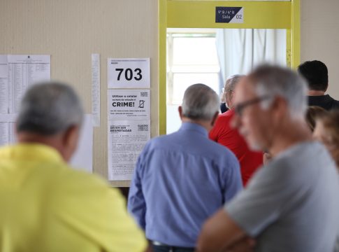 O eleitor precisa ficar atento a eventuais mudanças em locais de votação. Foto: Alejandro Zambrana/Secom/TSE