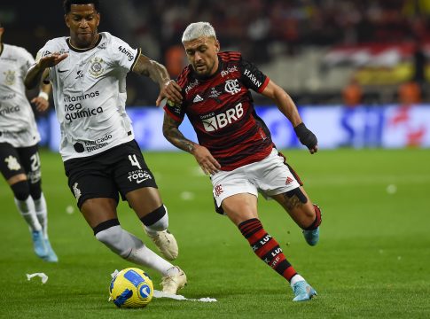 Flamengo e Corinthians vão para o tudo ou nada nesta quarta. Foto: Marcelo Cortes / Flamengo