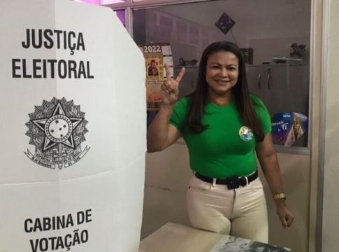 Sofia Couto (PMB) votou logo cedo em Belém