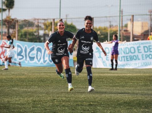 Azulinas comemoraram mais uma goleada em cima da bicolores. Foto: Samara Miranda/Remo