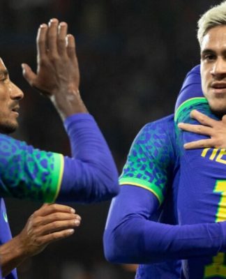 Pedro é 'abraçado' na seleção e ganha torcida no Flamengo