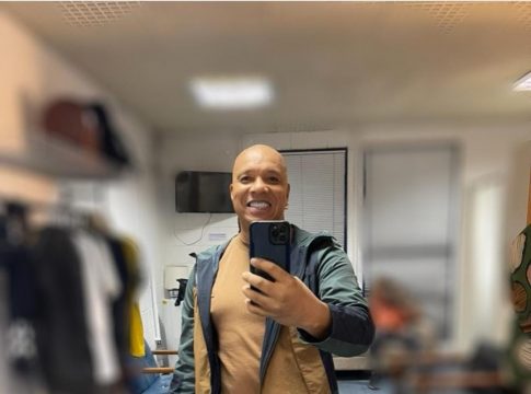 O cantor anunciou que está com câncer. Foto: Divulgação