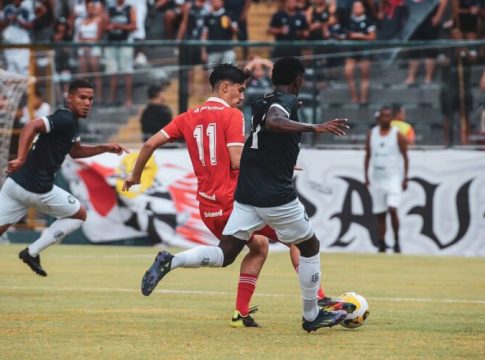 O Leãozinho foi presa fácil na tarde de domingo em casa. Foto: Samara Miranda/Remo