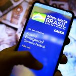 O MDS (Ministério do Desenvolvimento e Assistência Social) está notificando 176.862 pessoas que receberam o auxílio emergencial entre 2020 e 2021