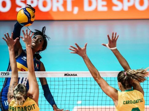 A seleção bateu a Itália num jogaço. Foto: CBV/Divulgação