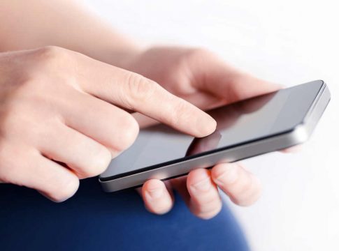 Entre os lotes de celulares, os mais baratos são os da Samsung, com lances iniciais de R$ 450, contendo três smartphones Samsung Galaxy A03 Foto: Divulgação