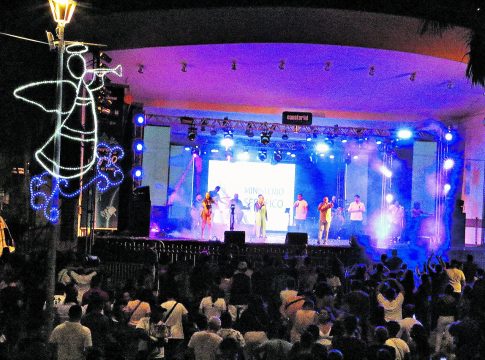 Centenas de famílias acompanham e curtem as apresentações. Foto: Antônio Melo/Diário do Pará