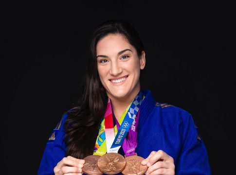 Dona de três medalhas de bronze em Olimpíadas, a judoca gaúcha Mayra Aguiar, 33, anunciou, nesta quinta-feira (26), a sua aposentadoria dos tatames.