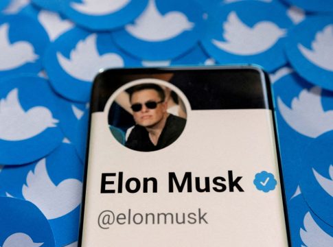 Elon Musk disse que vai deixar a presidência do Twitter após lançar enquete e desafio. A conferir. Foto: Divulgação