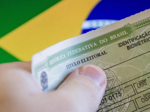 O prazo para eleitoras e eleitores regularizarem o título se encerra nesta quarta-feira, dia 8 de maio.