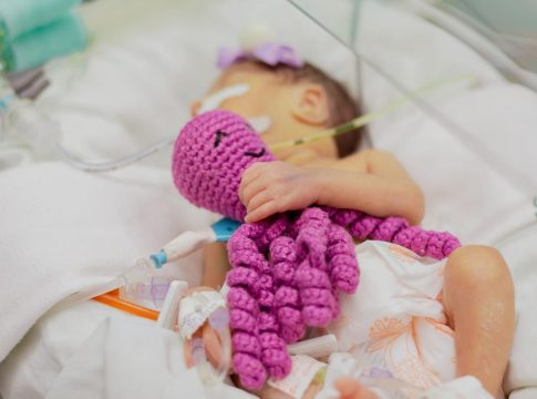 A iniciativa já retratou mais de 300 pacientes que passaram por atendimento na UTI Neonatal, desde 2020. Foto: Divulgação