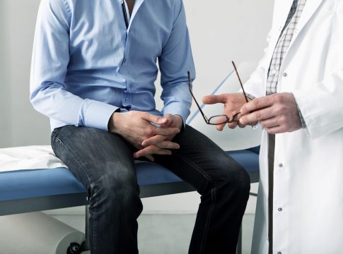 Teste sanguíneo identifica como pacientes com câncer de próstata responderão ao tratamento da doença