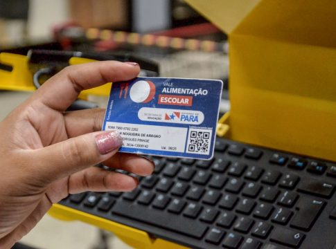 Vale alimentação escolar ajudou a movimentar a economia do Estado e garantiu renda à população.
Foto: Eliseu Dias/Ascom Seduc