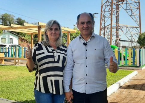 Conhecido como Beto, o prefeito tinha 45 anos, era casado e tinha dois filhos. Ele havia sido reeleito nas eleições municipais de 2020. Foto: Divulgação