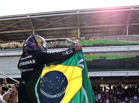 Na última edição da prova, Lewis Hamilton venceu em uma apresentação bastante emblemática. Foto: Divulgação