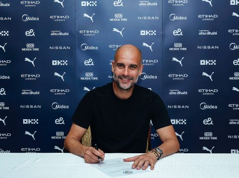 Pep Guardiola assinou uma extensão de contrato de dois anos com o Manchester City. Foto: Divulgação