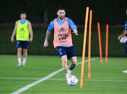 A Argentina, de Messi, encara a Polônia em busca por vaga nas oitavas, Foto: AFA/divulgação