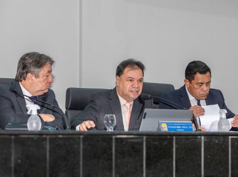 Segundo o governo do Pará, o corte pelo governo federal do ICMS dos combustíveis tirou mais de R$ 1 bilhão da receita da educação e da saúde no Estado, em três meses. Foto: Alepa