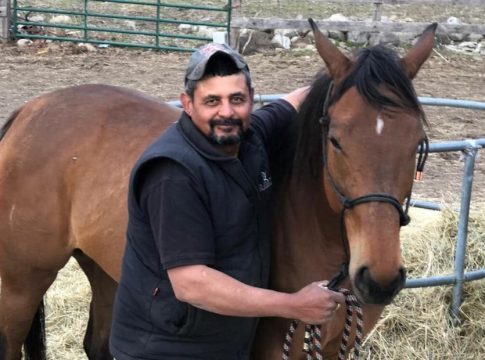 o suspeito foi identificado como Adewalter Machesky, 50, conhecido pela comunidade brasileira da região como "Cowboy de Rondônia". Foto: Divulgação