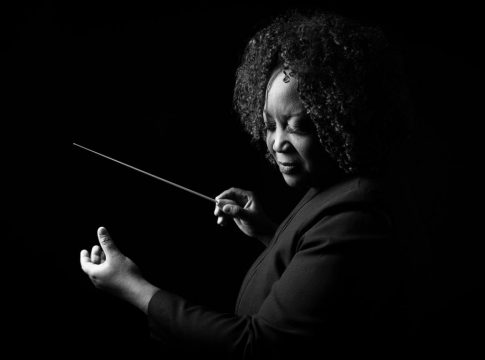 O concerto  acontecerá sob  regência da maestra Alba Bomfim. Foto: Divulgação