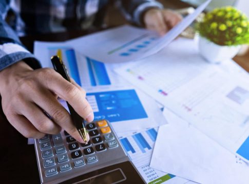Confira dicas simples que podem ajudar na organização e administração das finanças e a superar um momento difícil.
. Foto: Divulgação