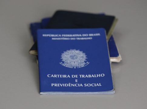 Diversas oportunidades estão abertas em editais de quatro concursos públicos e sete processos seletivos, para diferentes localidades no Pará.