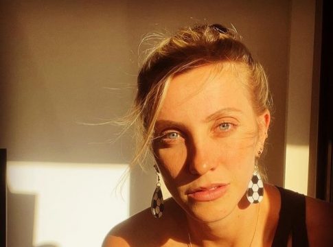 Ex-bandeira bomba nas redes sociais