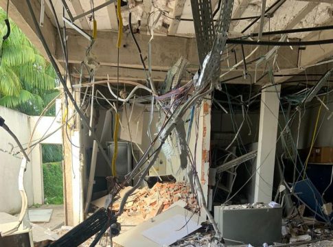 Bandidos detonaram duas agências bancárias da cidade. Foto: Divulgação