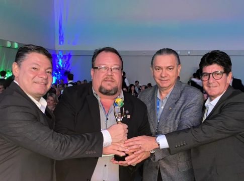 Sandro Castro (AP), Paulo Storino (Presidente da AP), Salatiel Campos (Presidente do Sindiclubes do Pará) e Oscar Pessoa (Vice-presidente da AP). Foto: Divulgação