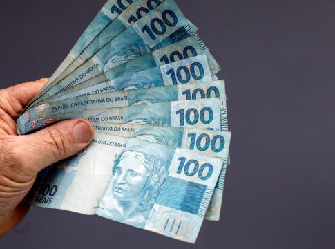 Trabalhadores com carteira assinada podem resgatar bônus de até R$ 2,9 mil em fevereiro; Saiba como resgatar e consultar modalidade de saque

. Foto: Divulgação