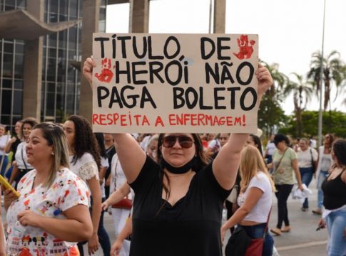 O piso da enfermagem deve sair em breve. Felipe Couto/Câmara dos Deputados