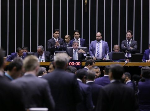 O condenado por crimes mais graves dessa natureza, previstos no Código Penal ou no Estatuto da Criança e do Adolescente (ECA), não terá direito à saída temporária, passível de concessão para presos com bom comportamento. Foto: J. Batista/ Câmara dos Deputados