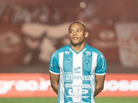 Robinho é um dos que não ficam no Papão em 2023. Foto: Jorge Luis Totti/PSC