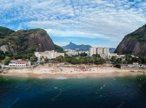 Conheça a Urca, bairro onde vive Roberto Carlos, no Rio de Janeiro