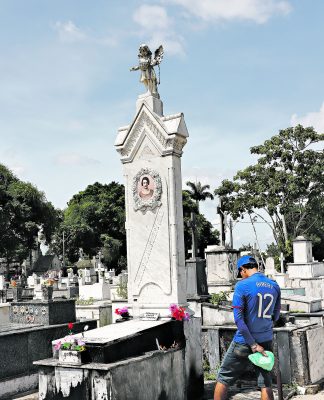 O funcionamento dos cemitérios para o final de semana do Dia das Mães, no sábado (13) e domingo (14), será das 7h às 16h. Foto: Irene Almeida/Diário do Pará.